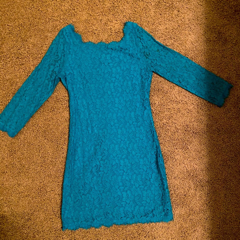 $350 Teal Lace Diane von Furstenberg Mini Dress - Picture 3 of 9